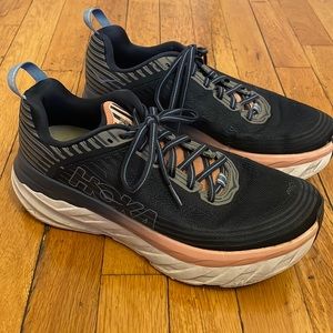 Hoka One One Bondi 6